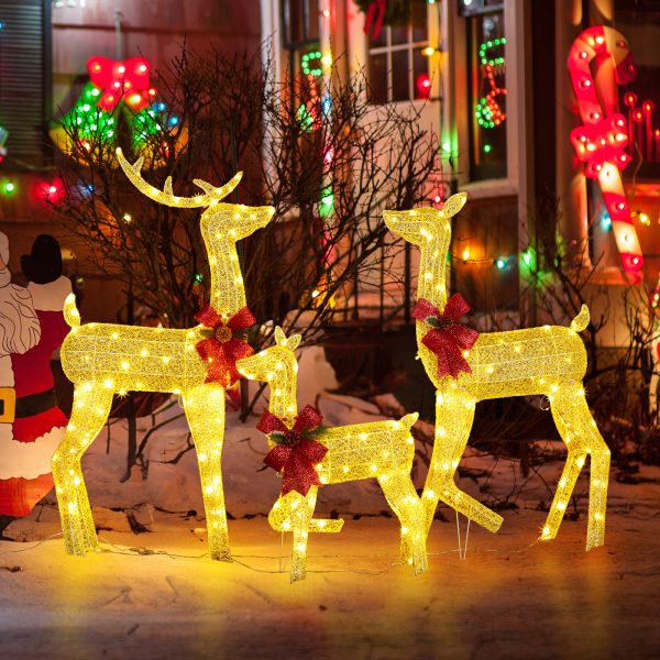 Three reindeer lights, Christmas decorations, outdoor，golden