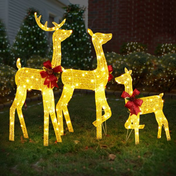 Three reindeer lights, Christmas decorations, outdoor，golden