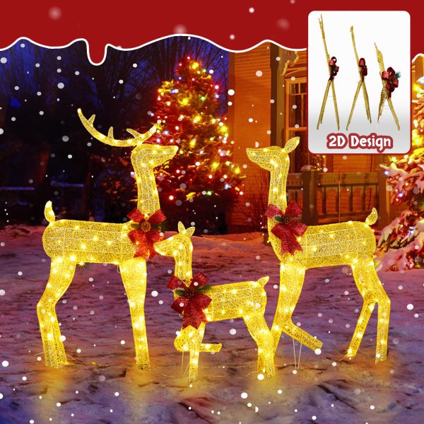 Three reindeer lights, Christmas decorations, outdoor，golden